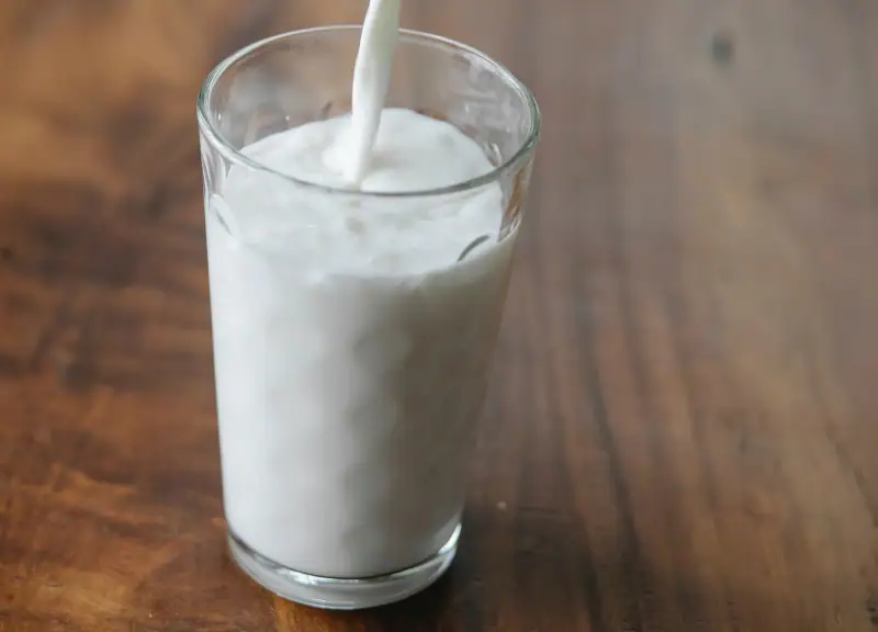 Τι συμβαίνει στο σώμα μας όταν πίνουμε γάλα κάθε μέρα Mama24gr 
